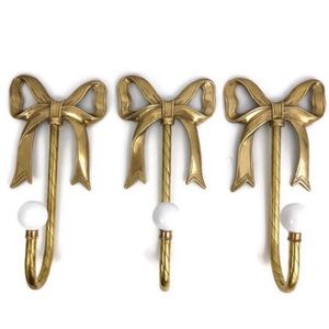 Brass Bow Wall Hooks Set Large